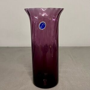 VTG Rare Hand Blown Imperial Glass Amethyst Ombré Vase W/ Swirl Design 4.5x9.25”